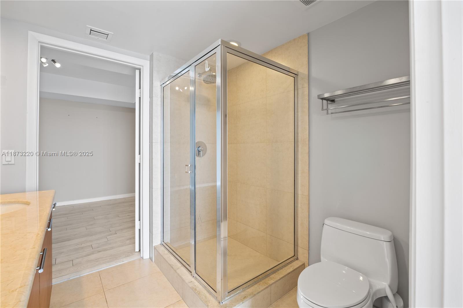 50 Biscayne Blvd # 4706