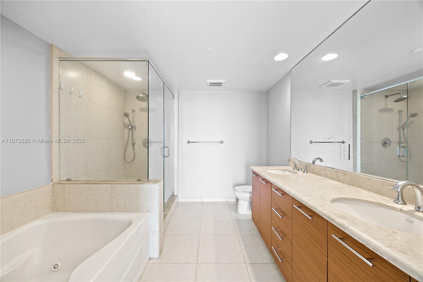 50 Biscayne Blvd # 4706