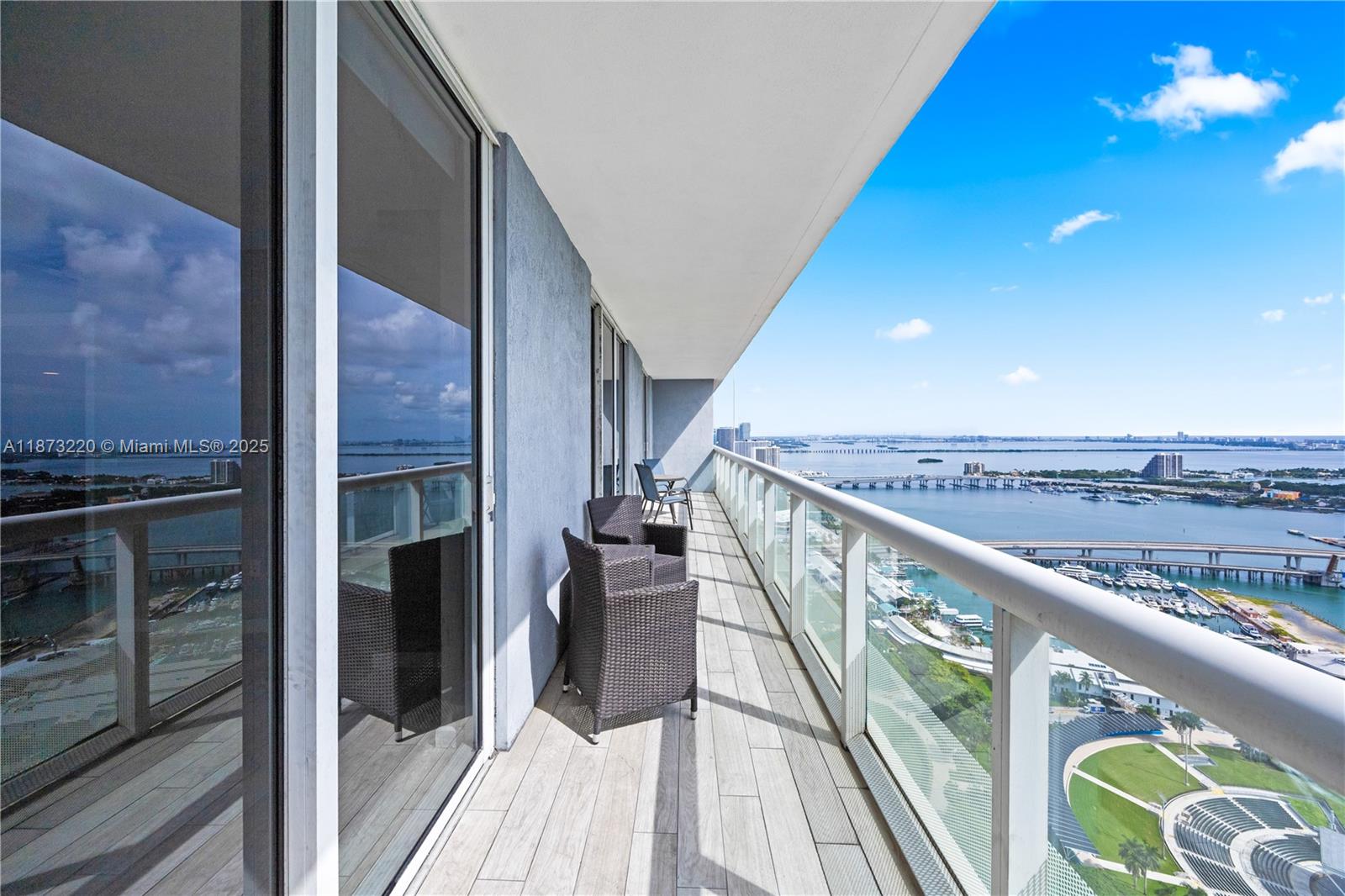 50 Biscayne Blvd # 4706
