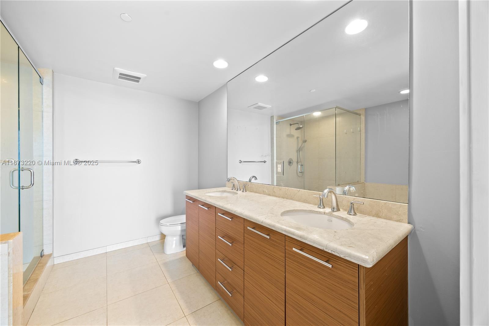 50 Biscayne Blvd # 4706
