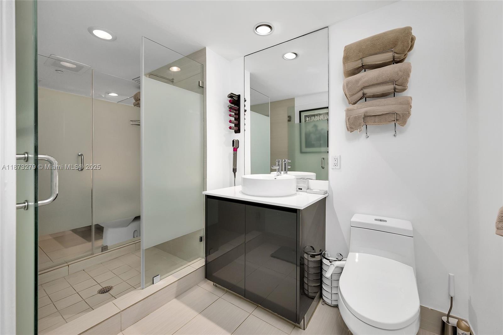 31 SE 6th St # 304