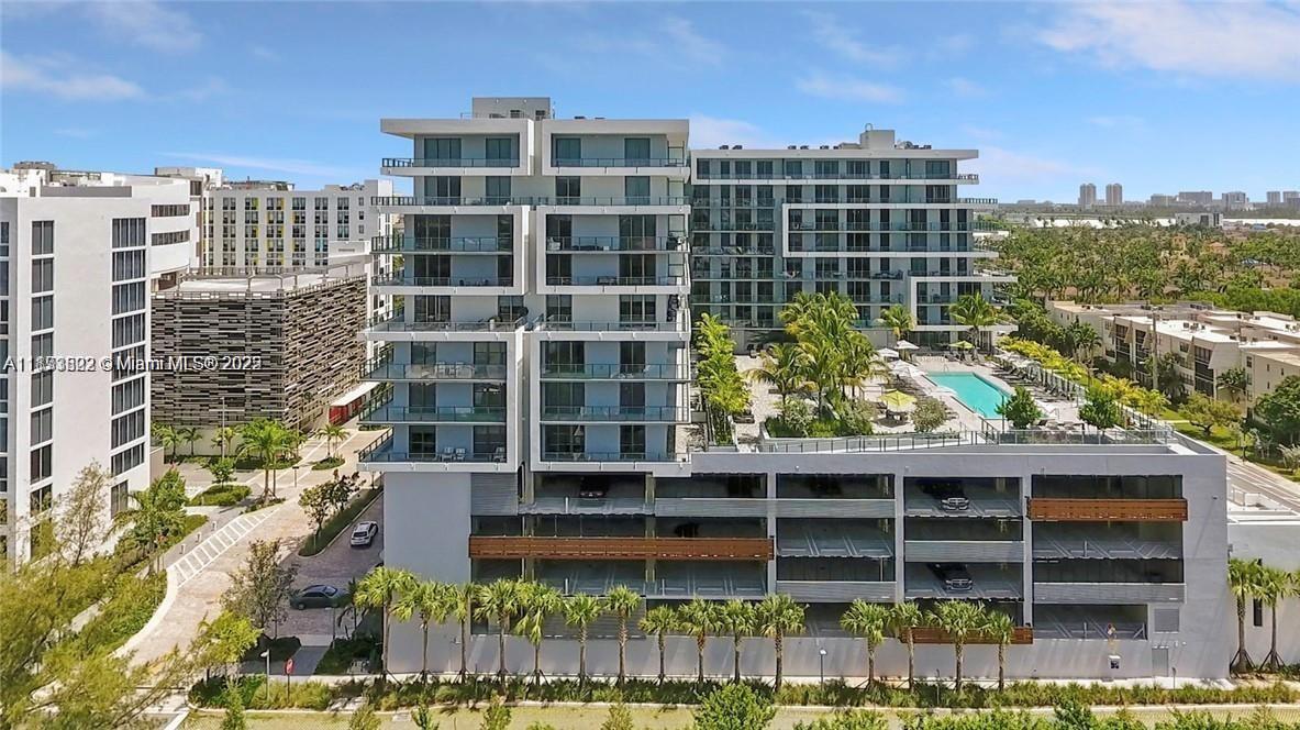 2960 NE 207th St # 1106