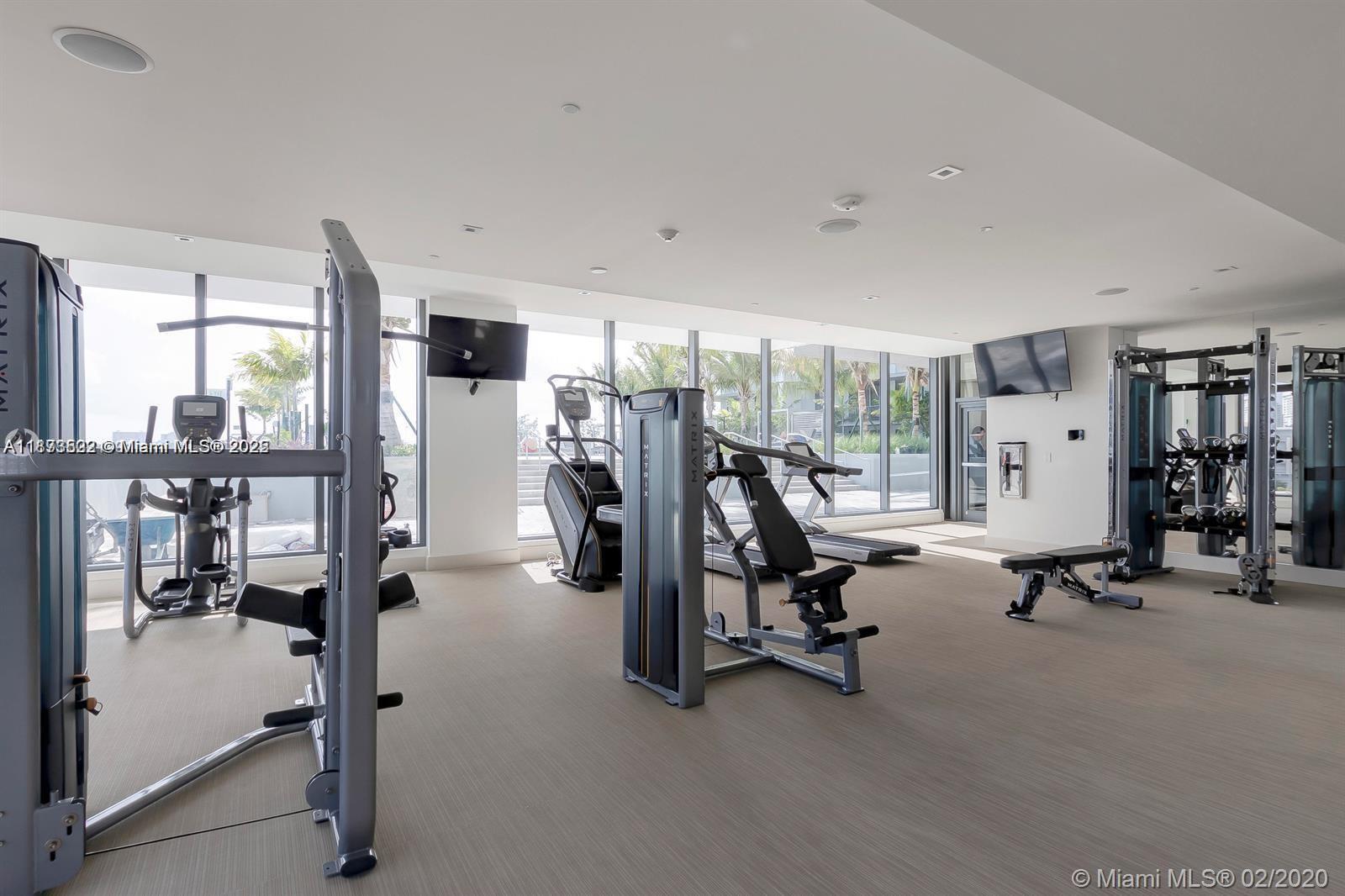 2960 NE 207th St # 1106