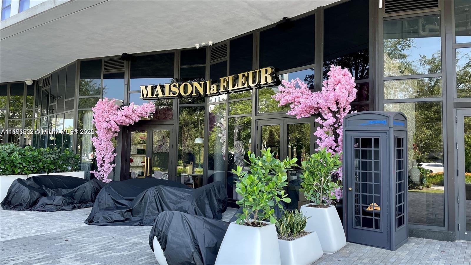 2960 NE 207th St # 1106