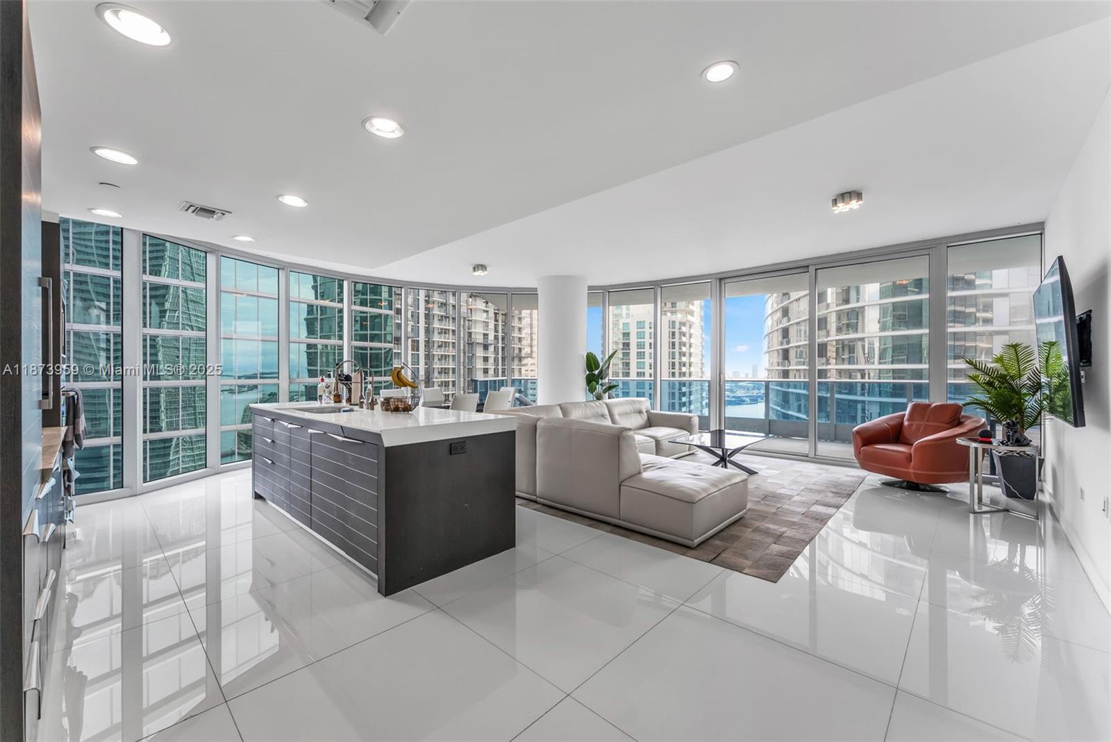 200 Biscayne Boulevard Way # 3601