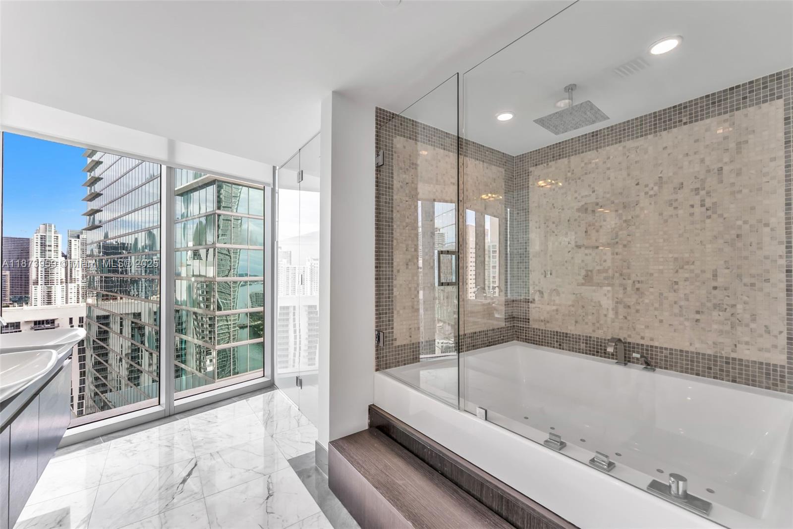 200 Biscayne Boulevard Way # 3601