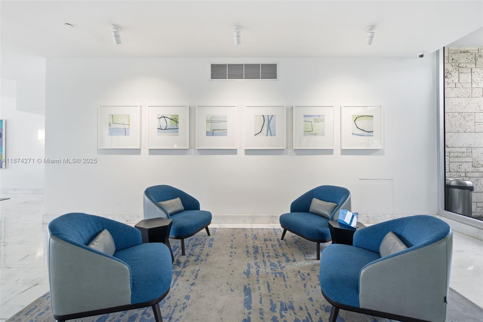 1000 West Ave Unit: PH22