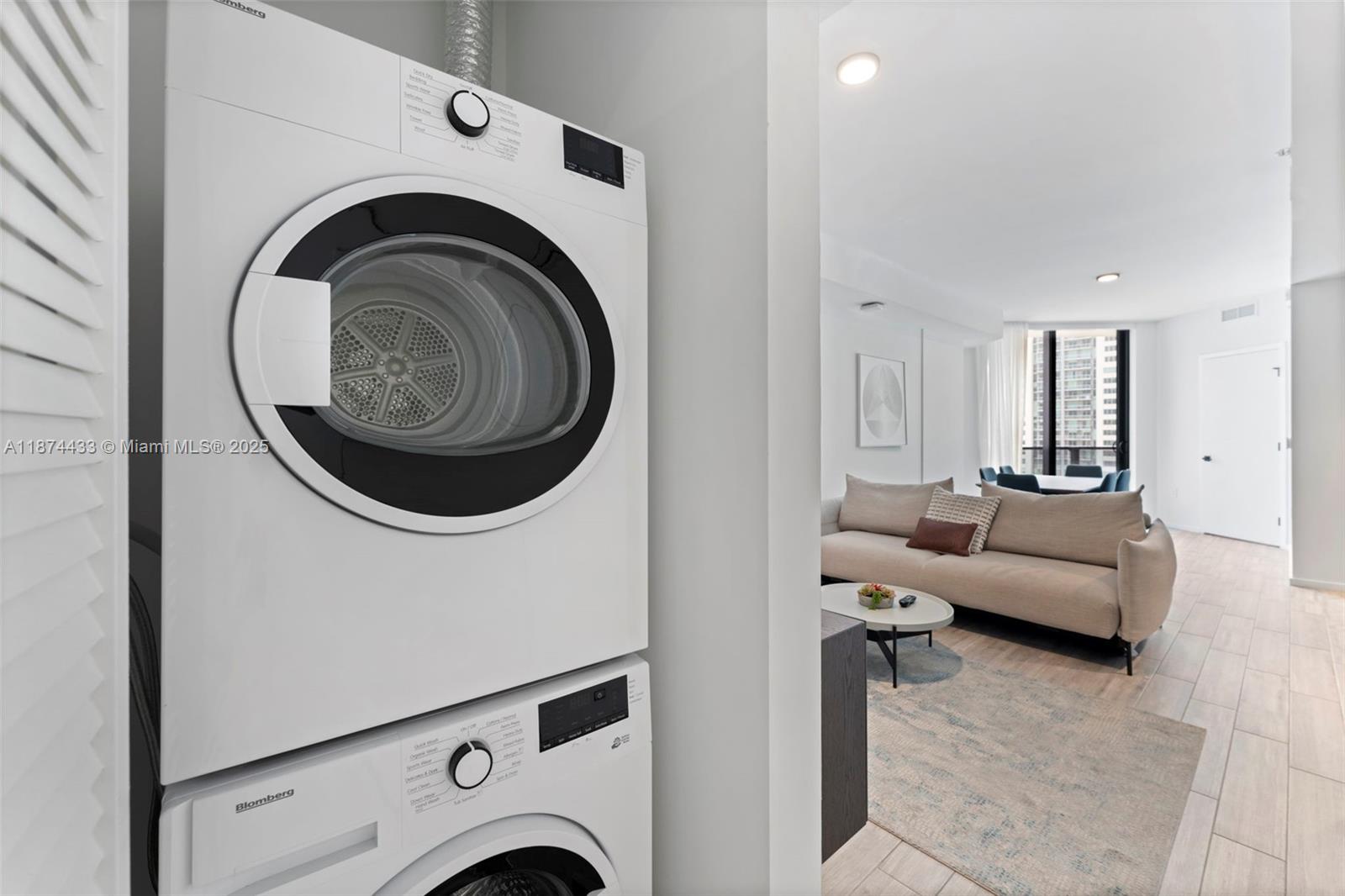 398 NE 5th St # 1514