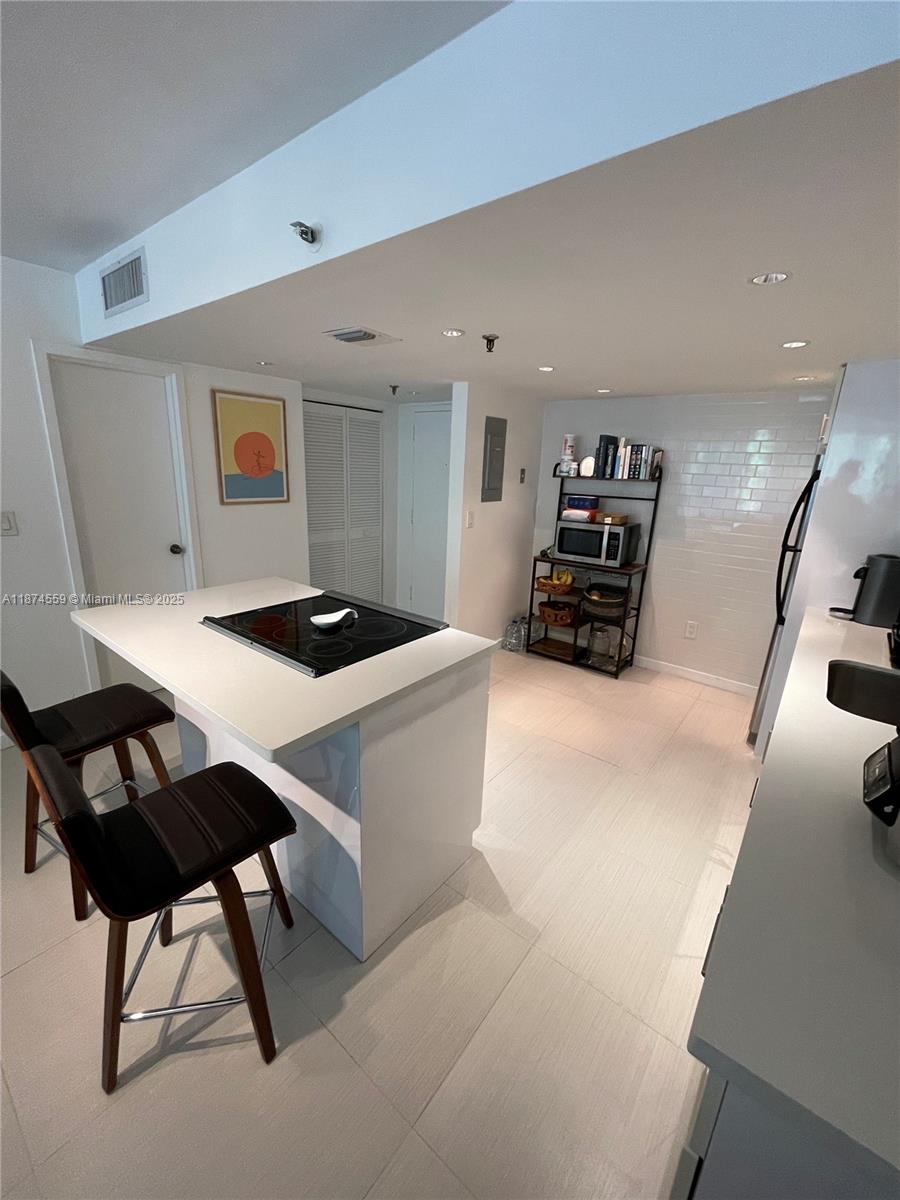 2501 Brickell Ave # 204