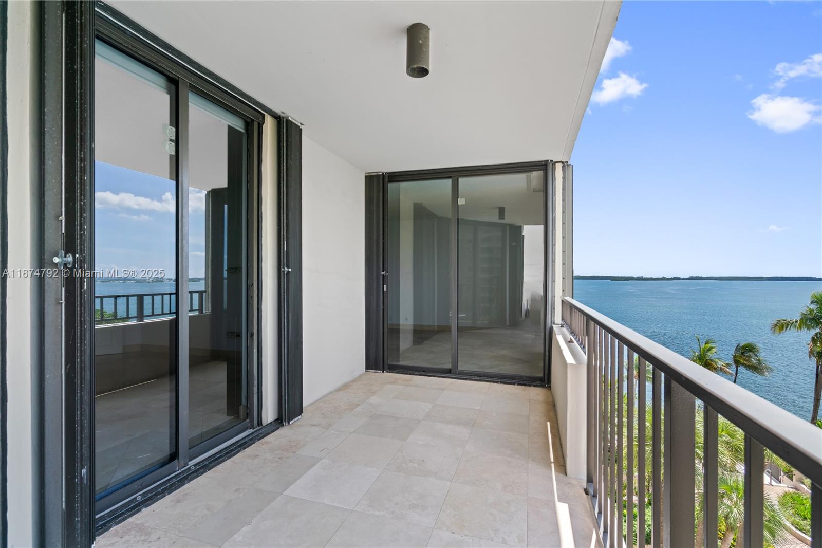 520 Brickell Key Dr # A705