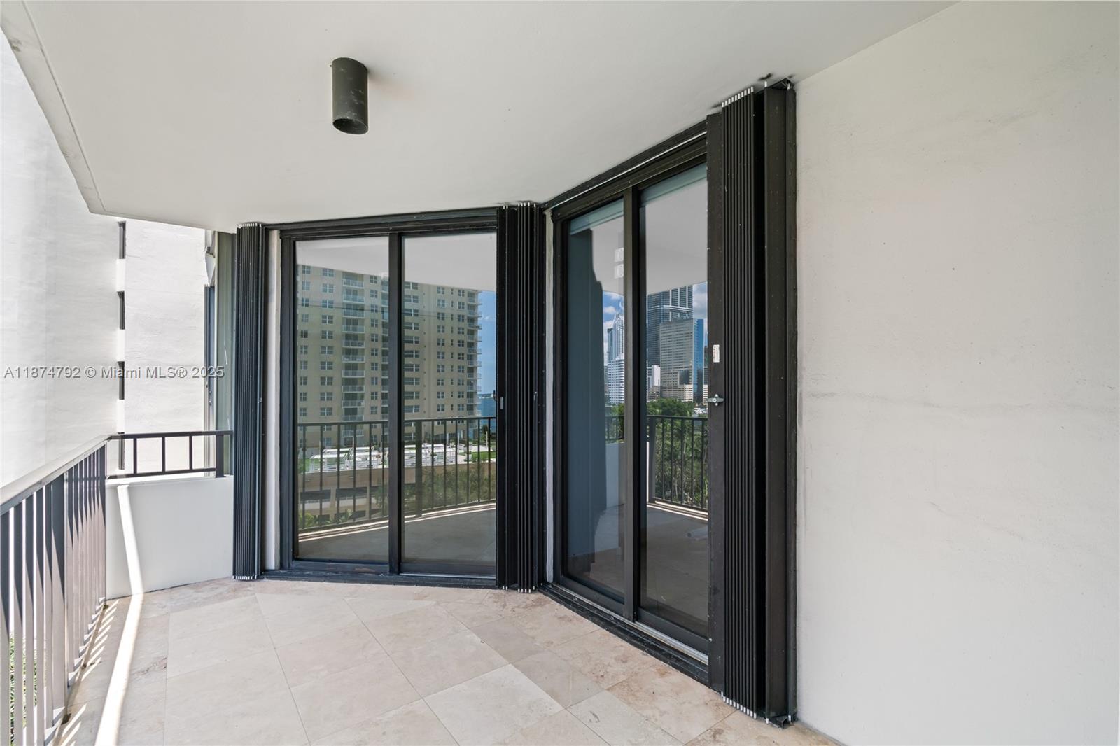 520 Brickell Key Dr # A705