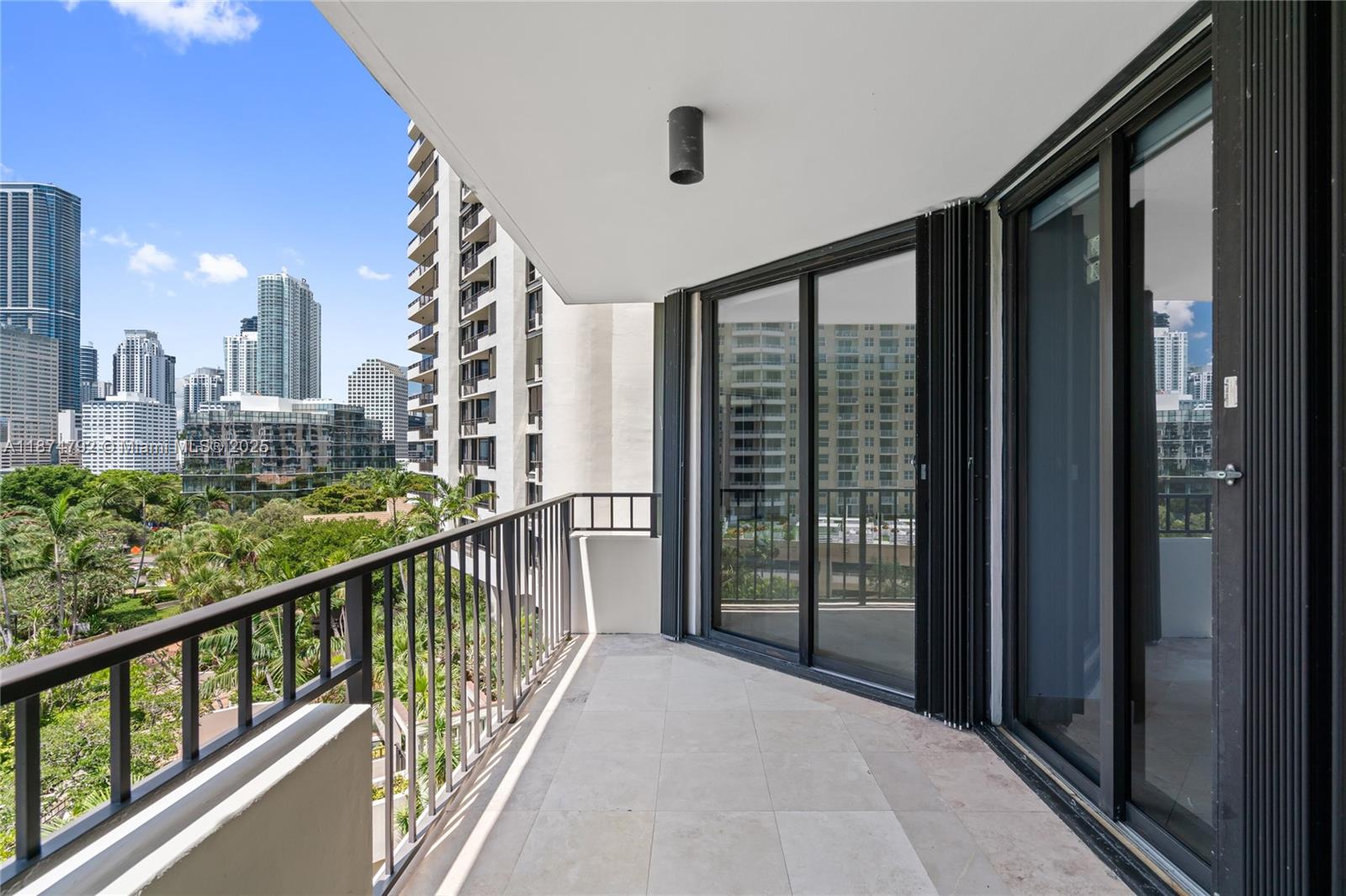 520 Brickell Key Dr # A705