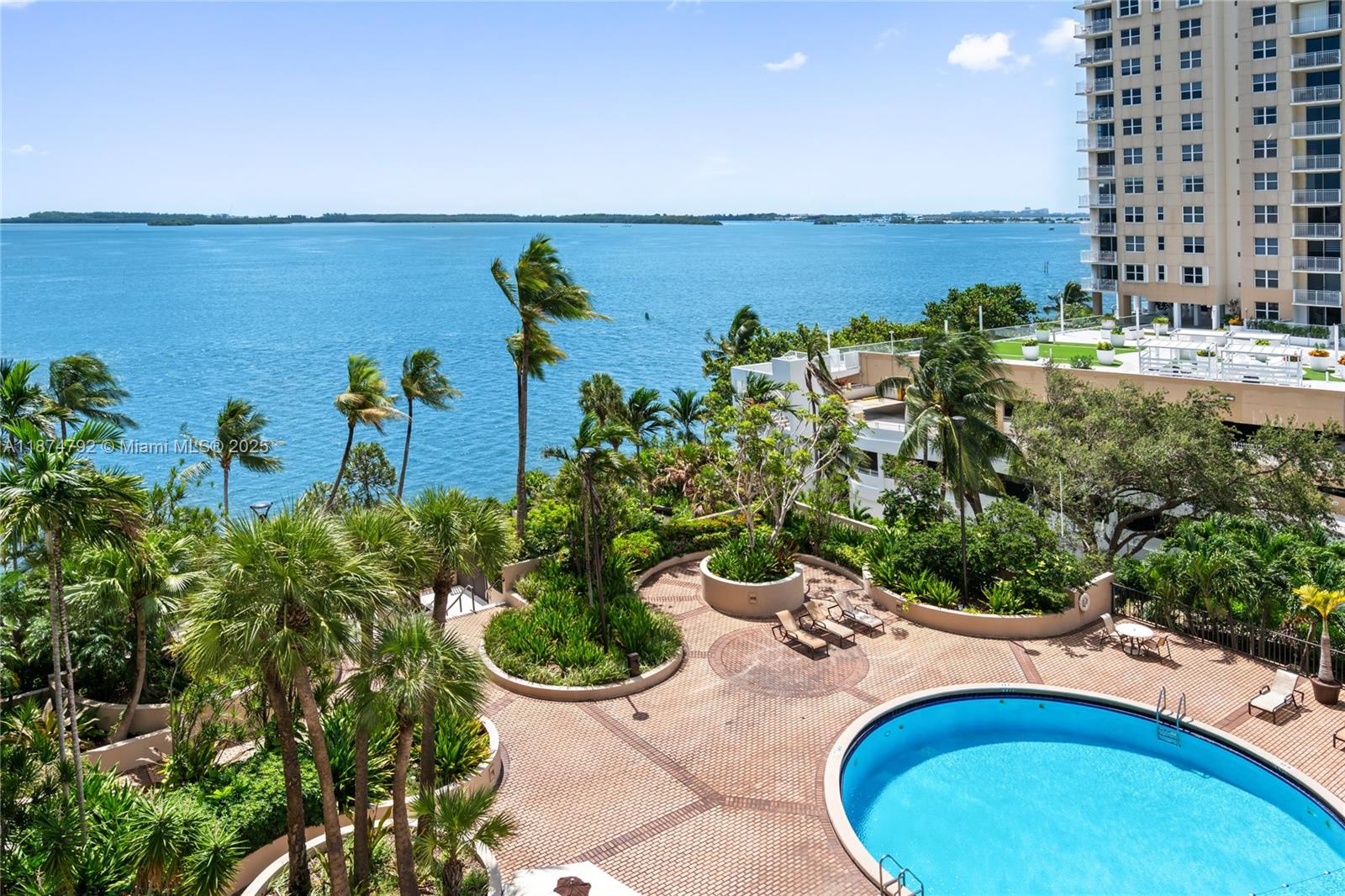 520 Brickell Key Dr # A705