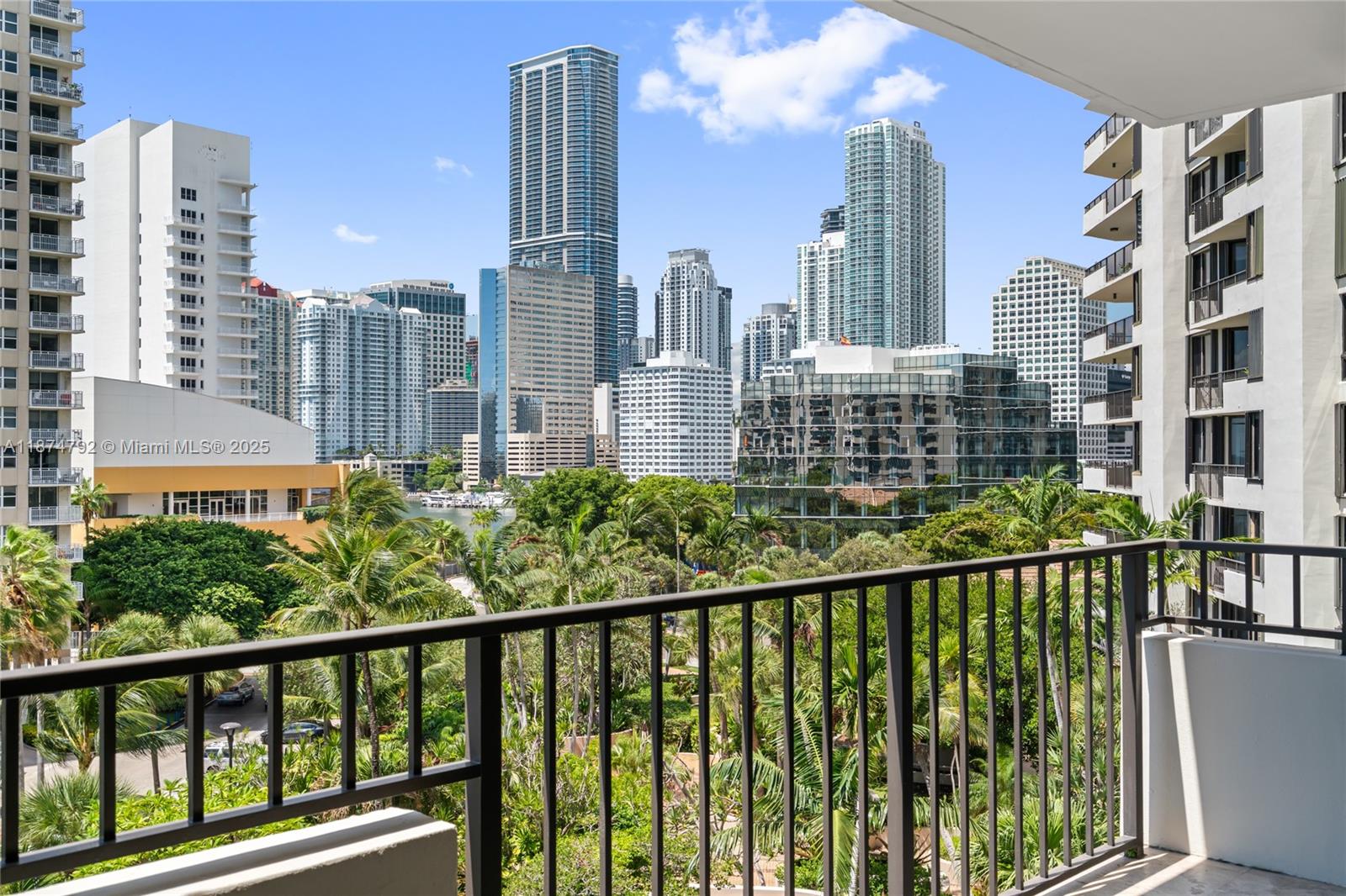 520 Brickell Key Dr # A705