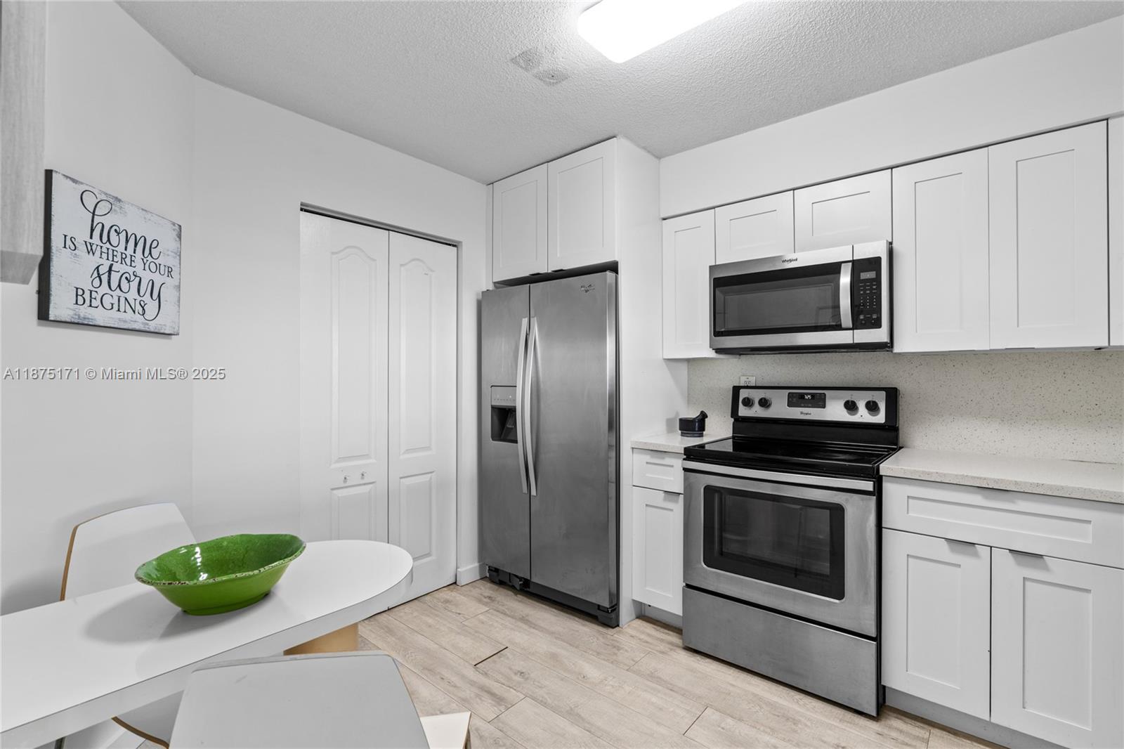5757 Collins Ave # 1602