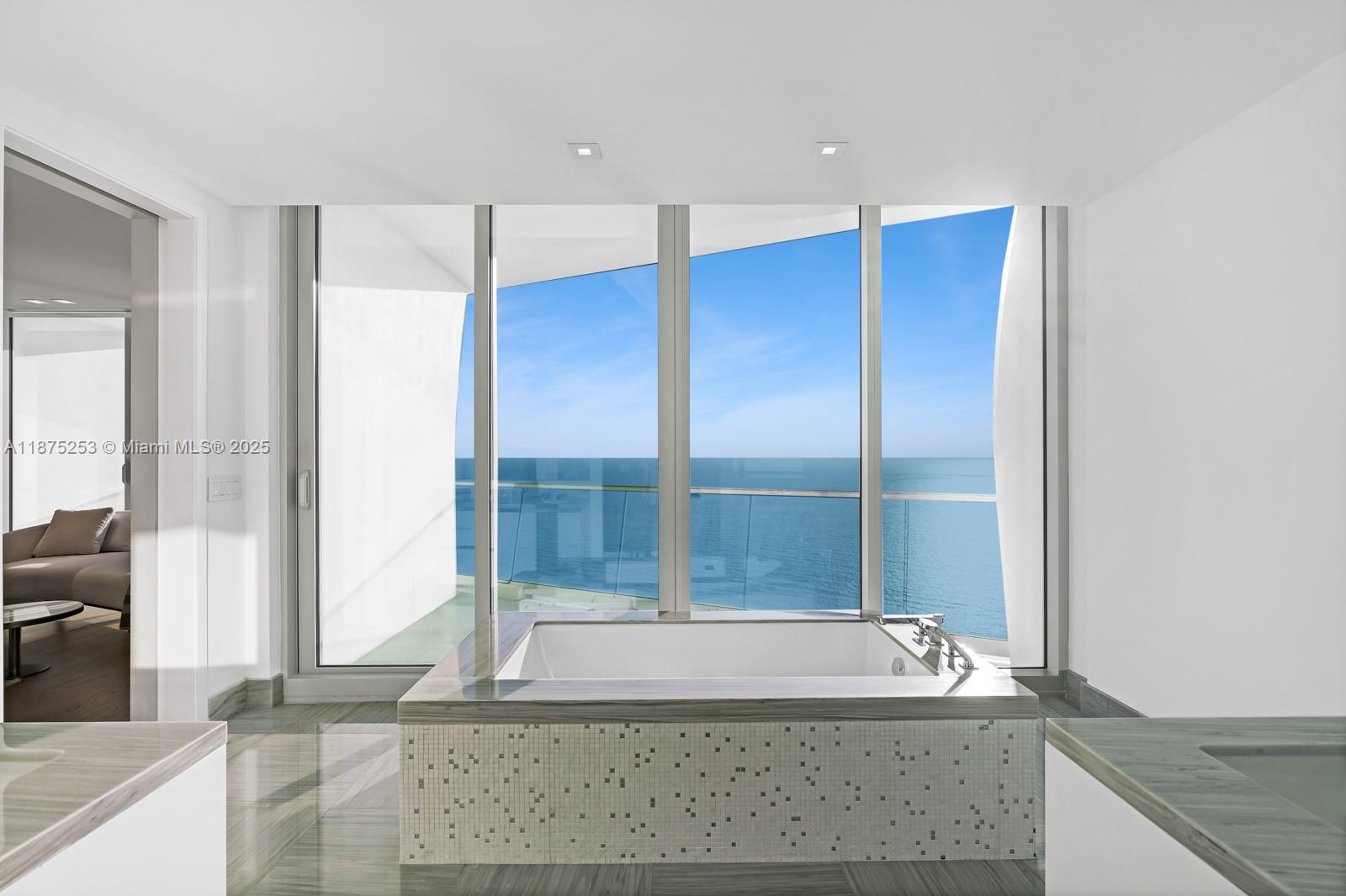 16901 Collins Ave # 5105