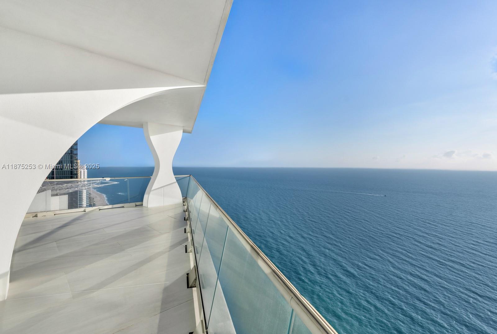 16901 Collins Ave # 5105