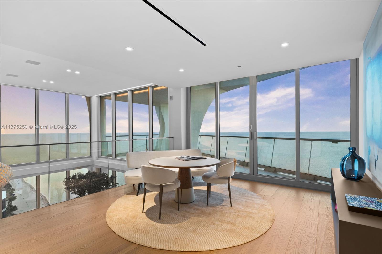 16901 Collins Ave # 5105