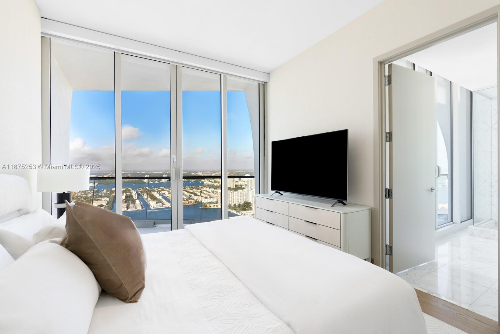 16901 Collins Ave # 5105