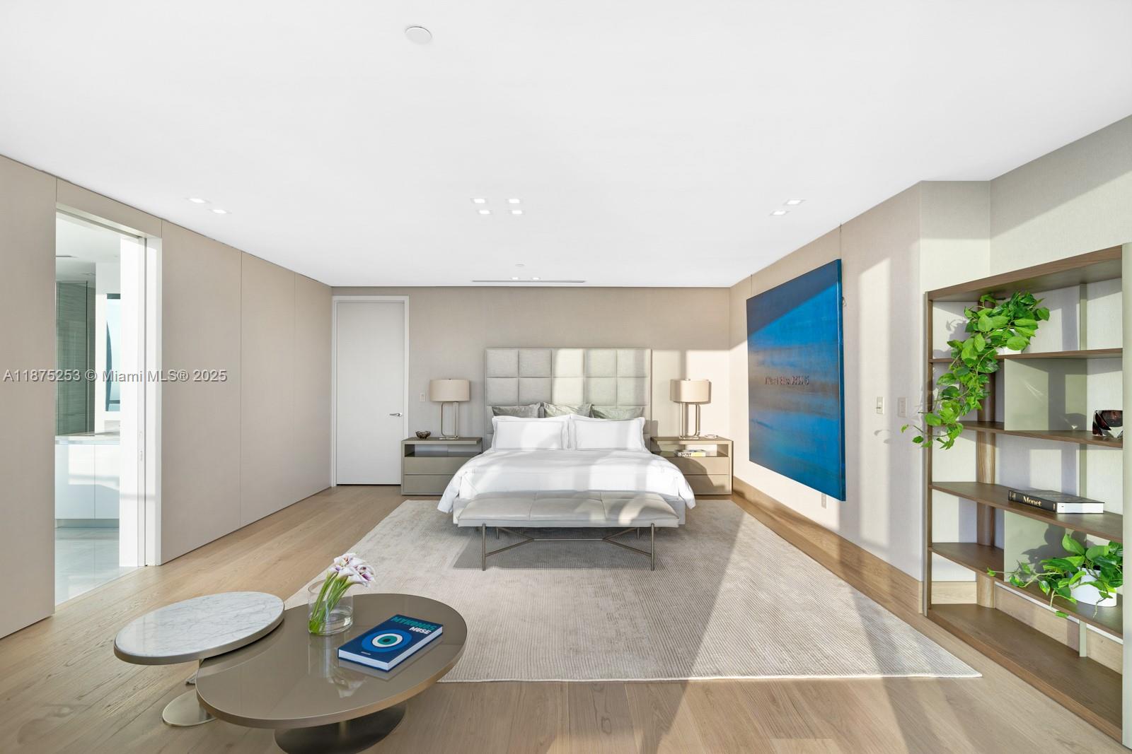 16901 Collins Ave # 5105