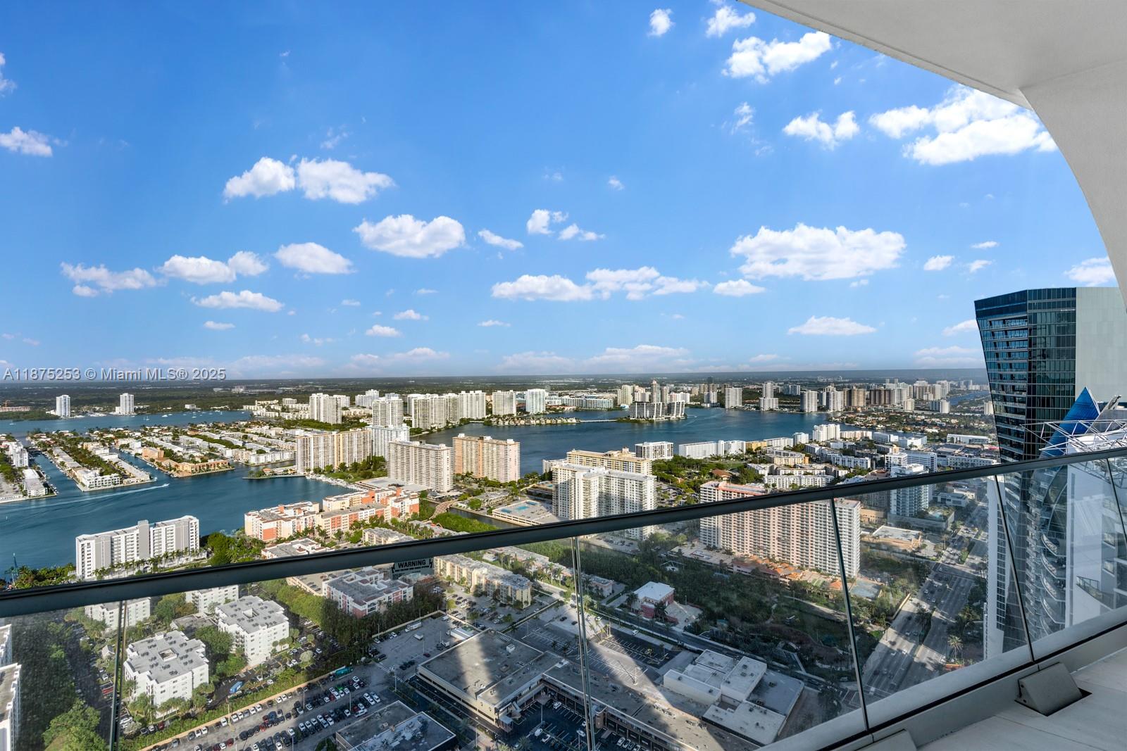 16901 Collins Ave # 5105