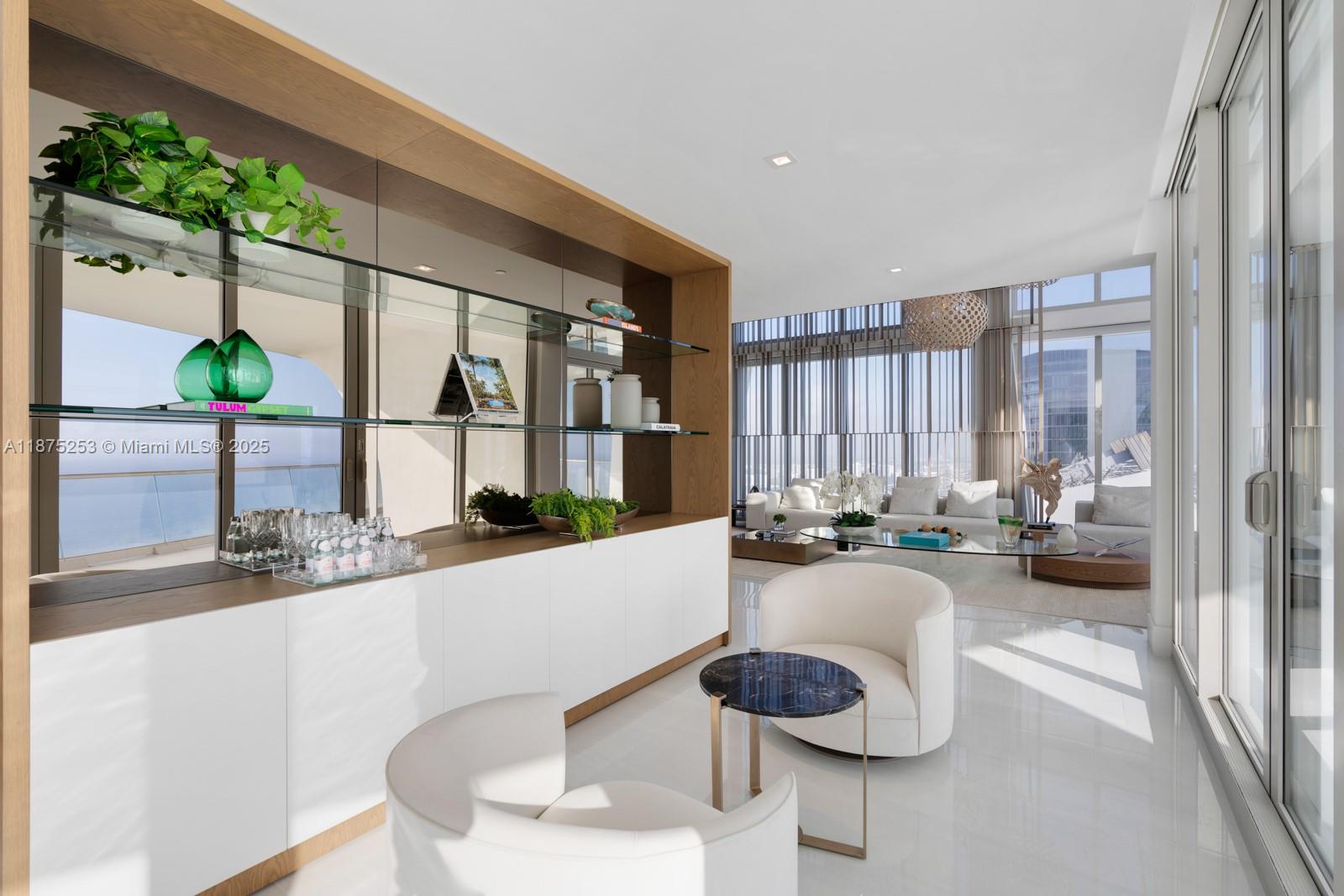 16901 Collins Ave # 5105