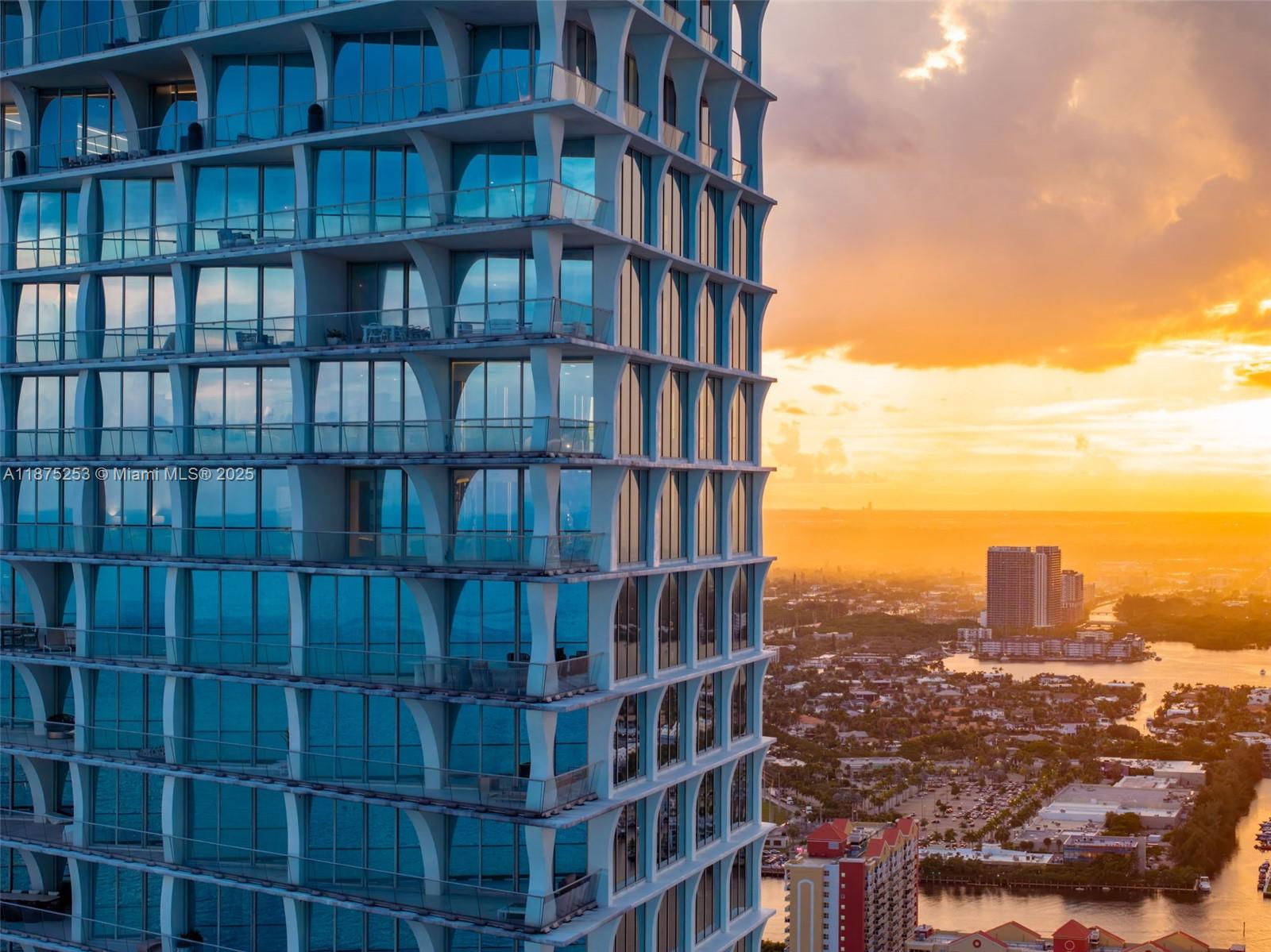 16901 Collins Ave # 5105
