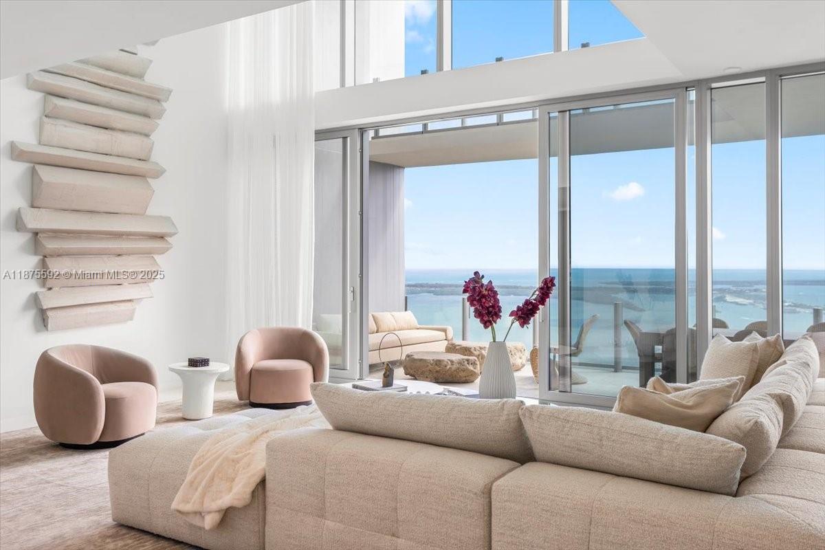 300 Biscayne Blvd Way Unit: 5002 Duplex