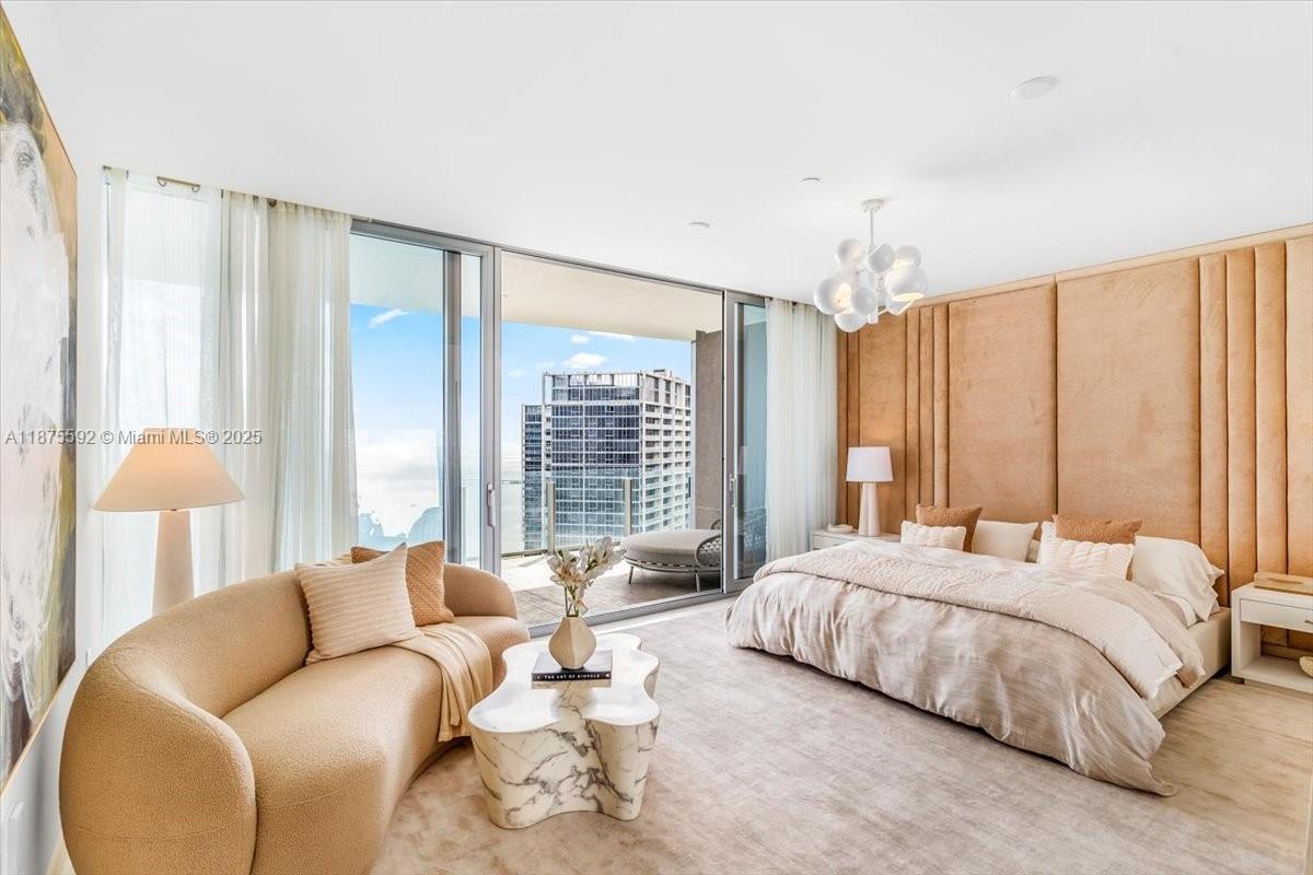 300 Biscayne Blvd Way Unit: 5002 Duplex