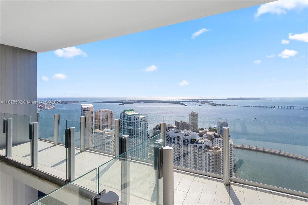 300 Biscayne Blvd Way Unit: 5002 Duplex