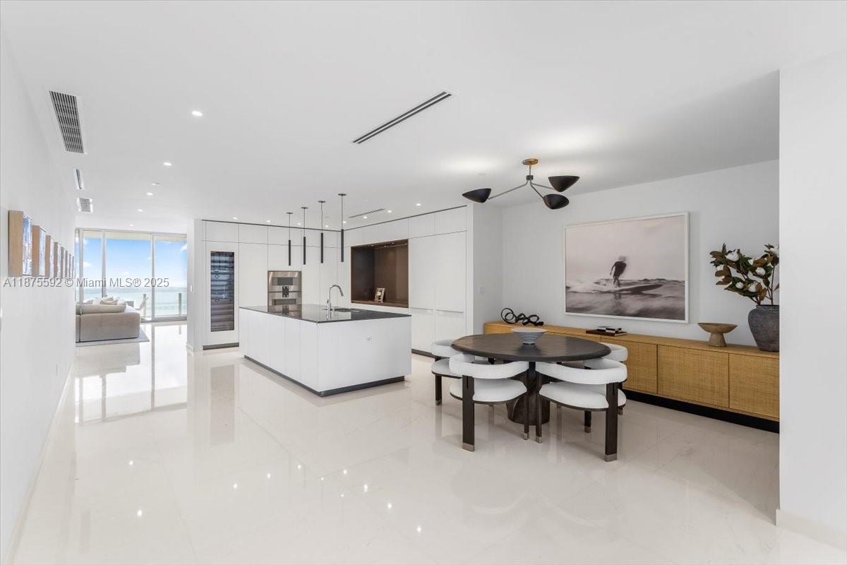 300 Biscayne Blvd Way Unit: 5002 Duplex