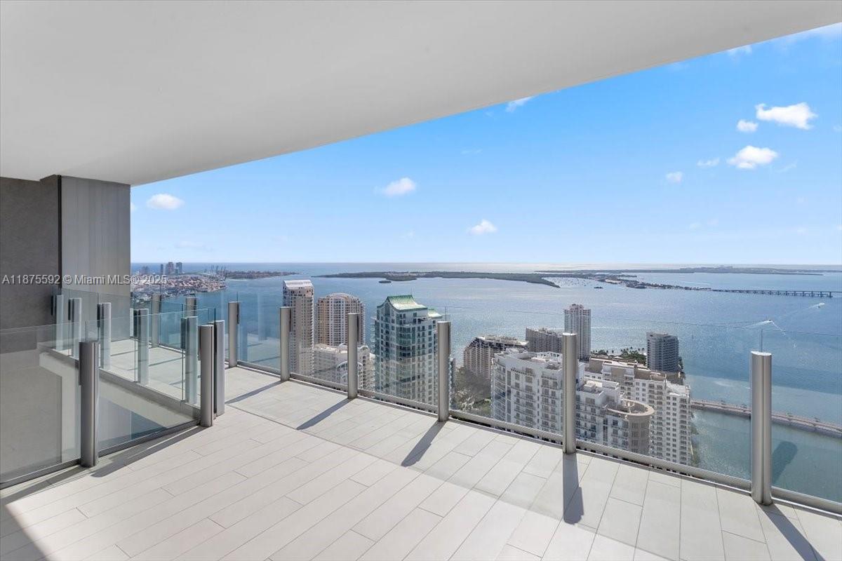 300 Biscayne Blvd Way Unit: 5002 Duplex