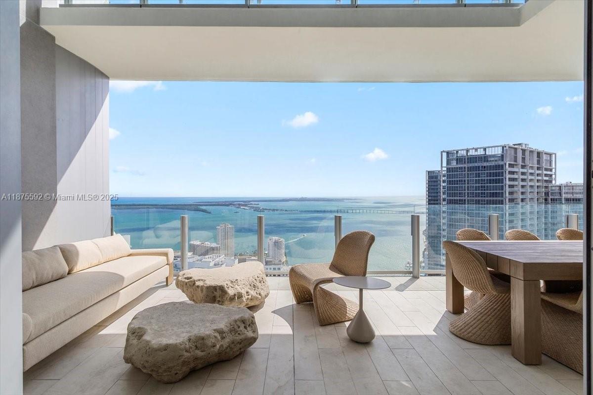 300 Biscayne Blvd Way Unit: 5002 Duplex