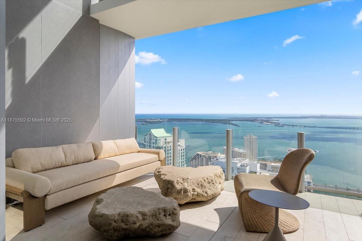 300 Biscayne Blvd Way Unit: 5002 Duplex