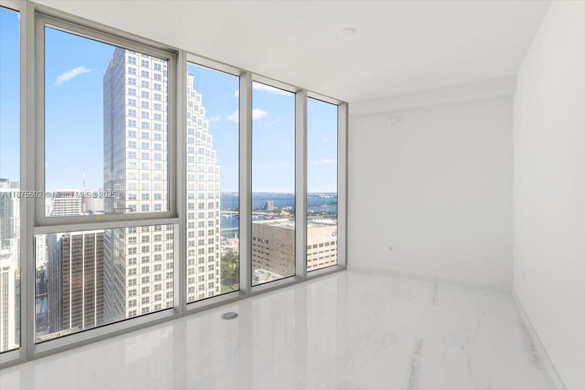 300 Biscayne Blvd Way Unit: 5002 Duplex