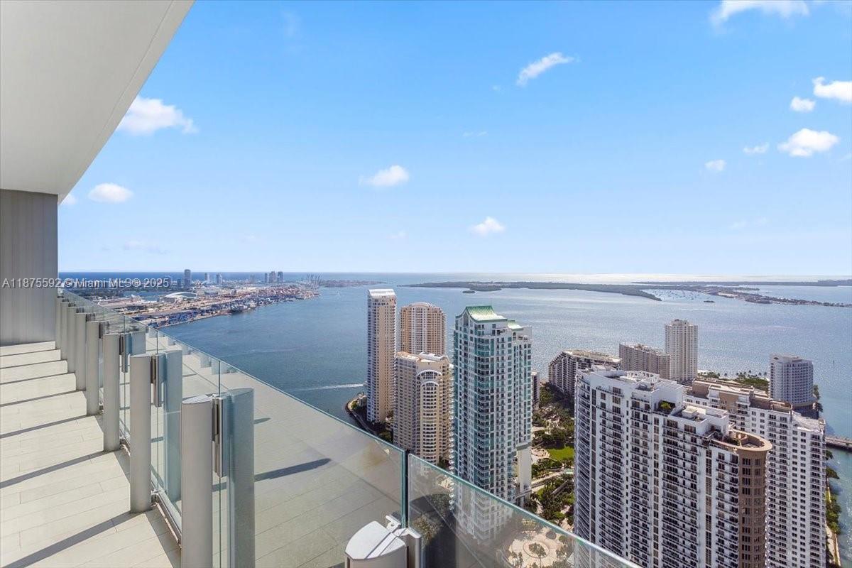 300 Biscayne Blvd Way Unit: 5002 Duplex
