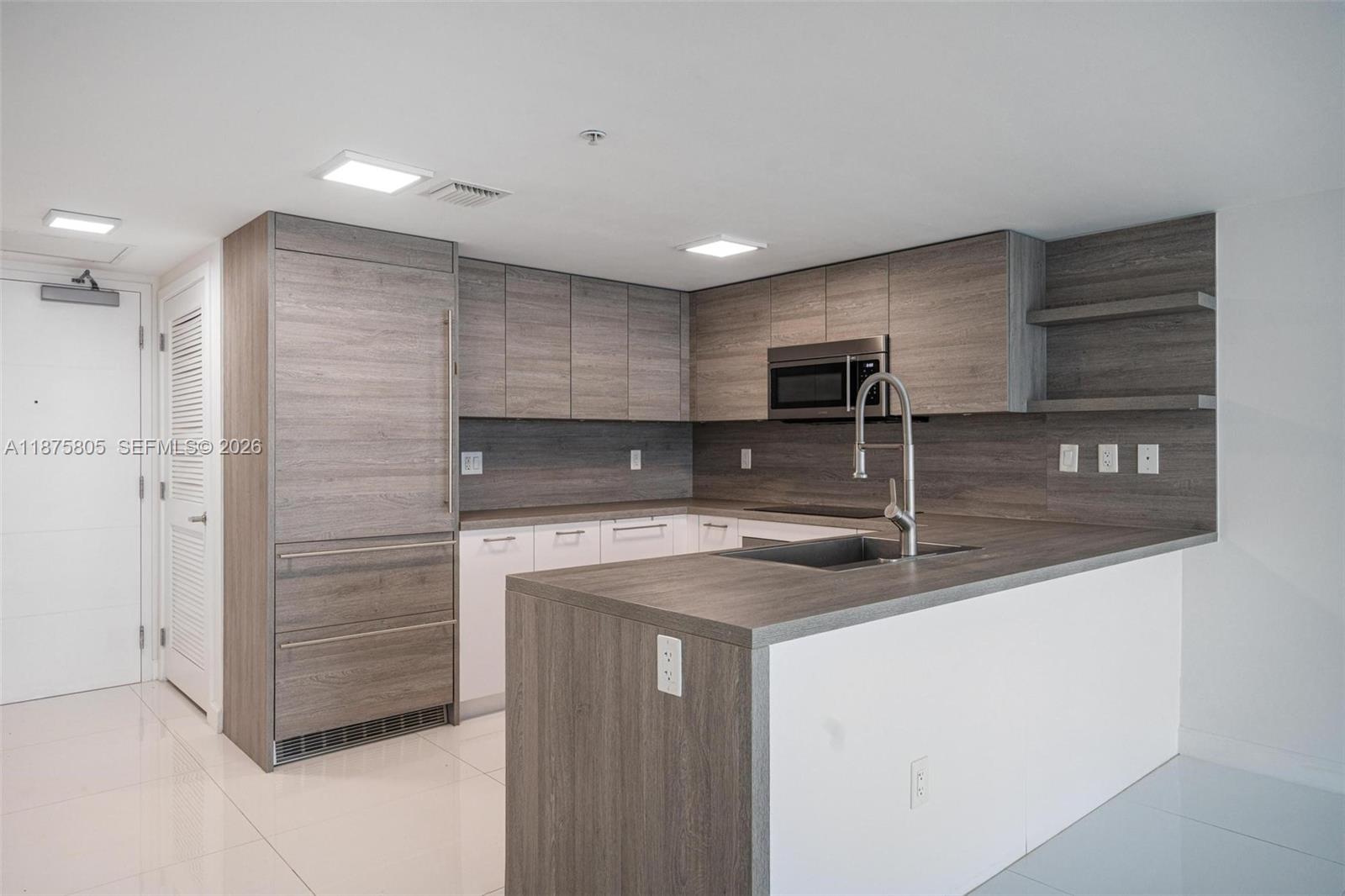 400 Sunny Isles Blvd # 1707