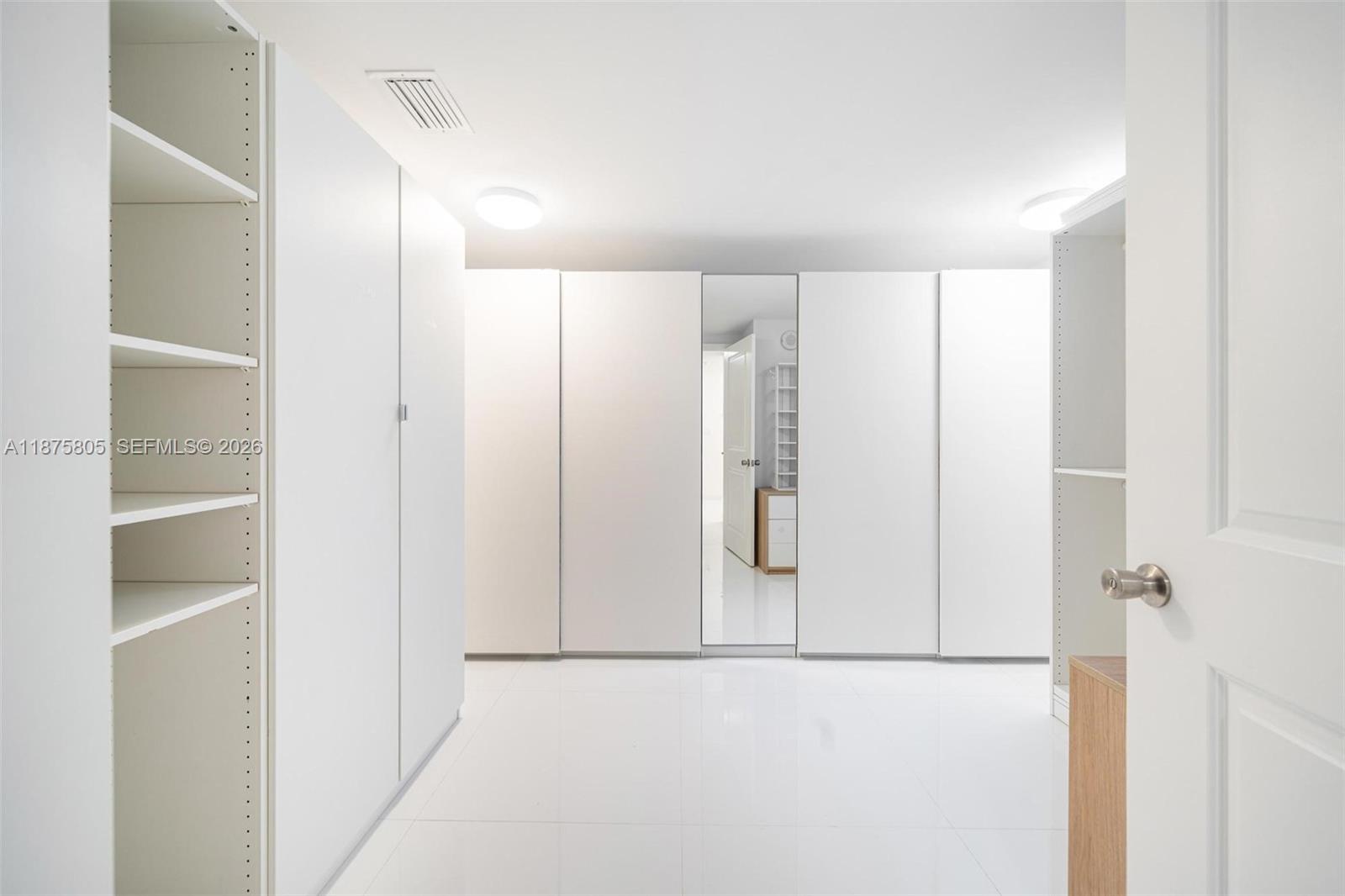 400 Sunny Isles Blvd # 1707