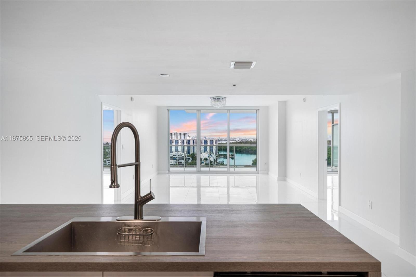 400 Sunny Isles Blvd # 1707