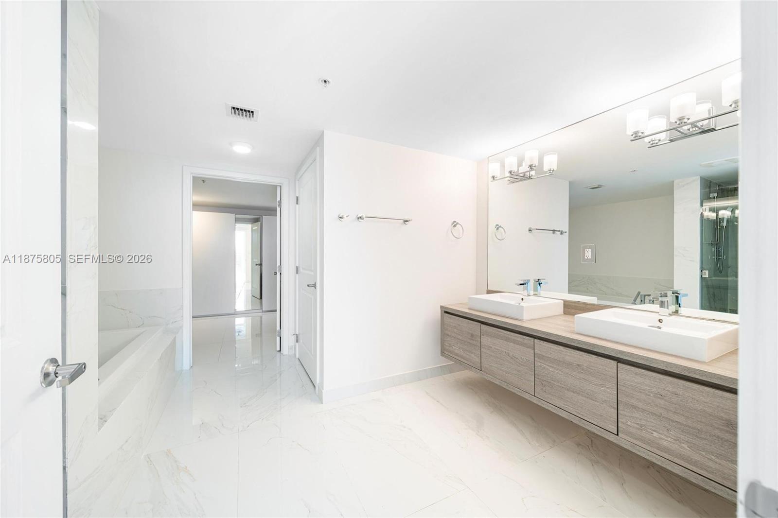 400 Sunny Isles Blvd # 1707