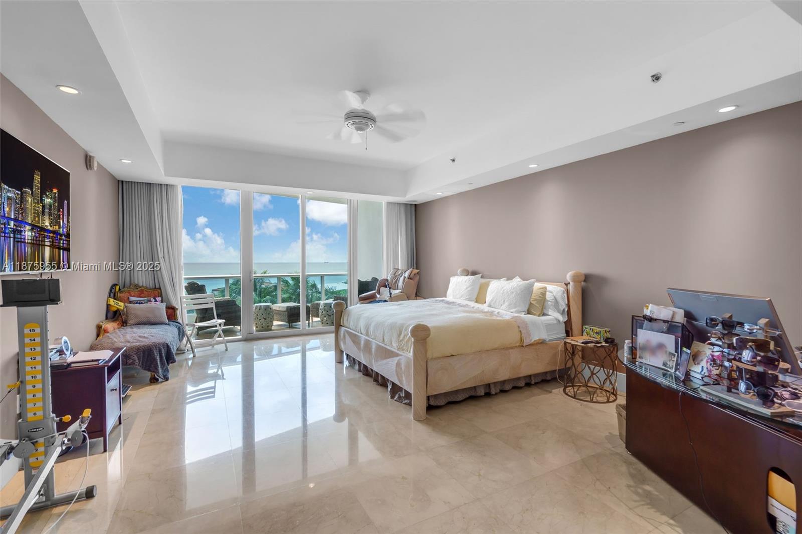 5959 Collins Ave # 804