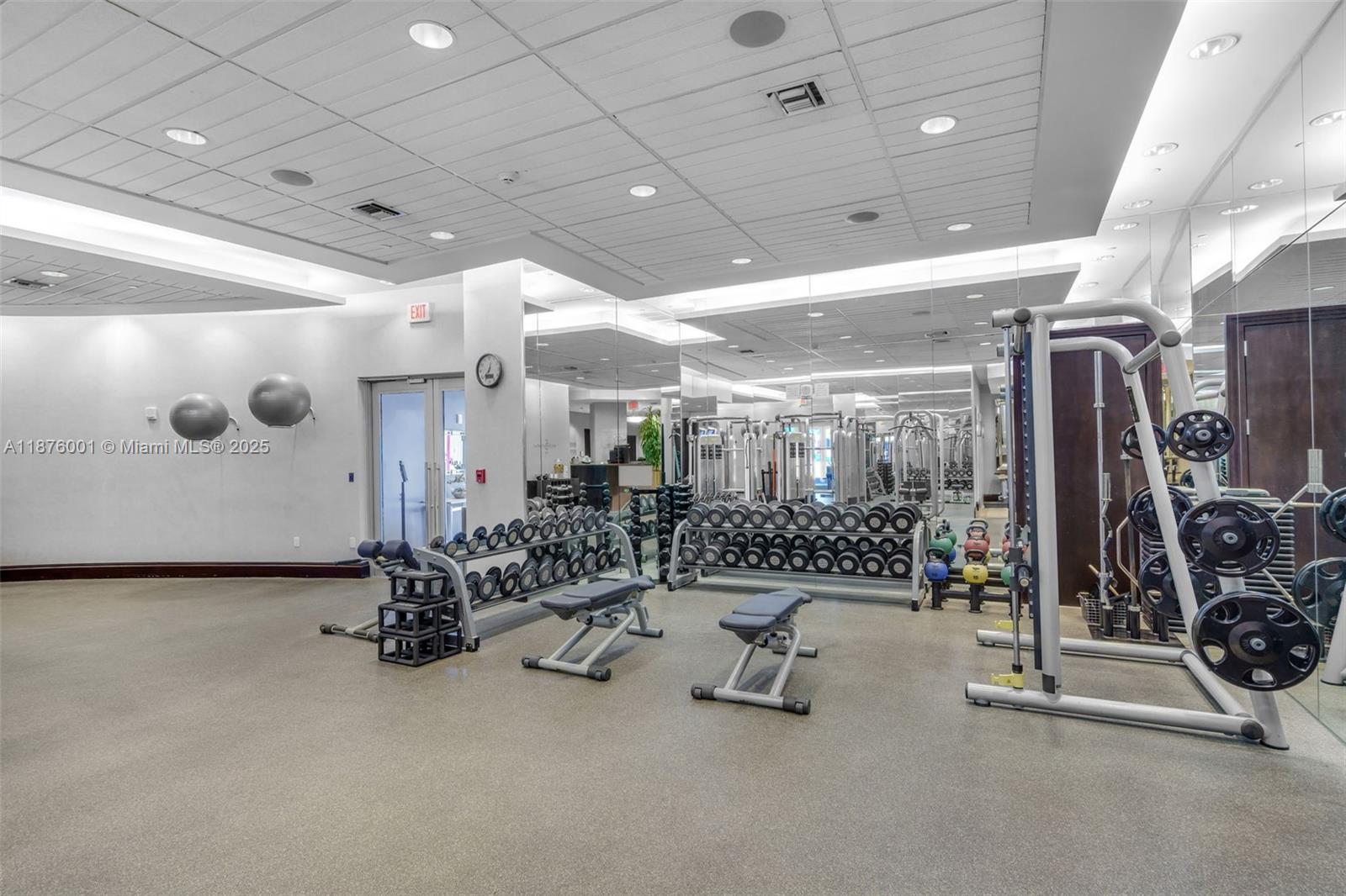 5959 Collins Ave # 804