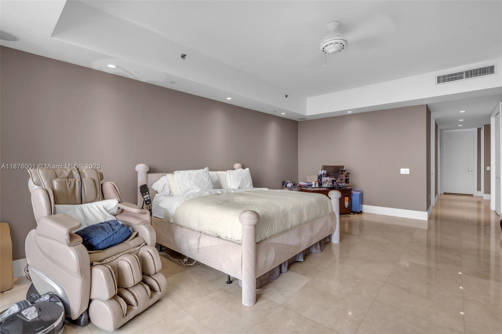 5959 Collins Ave # 804