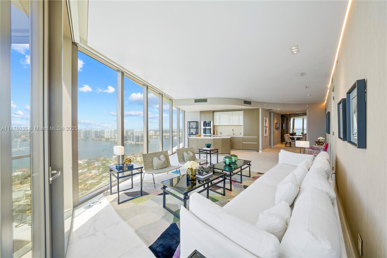 18975 Collins Ave # 3404