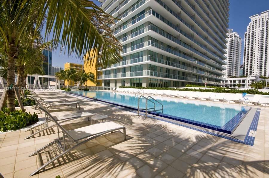 1111 SW 1st Ave Unit: 2816-N