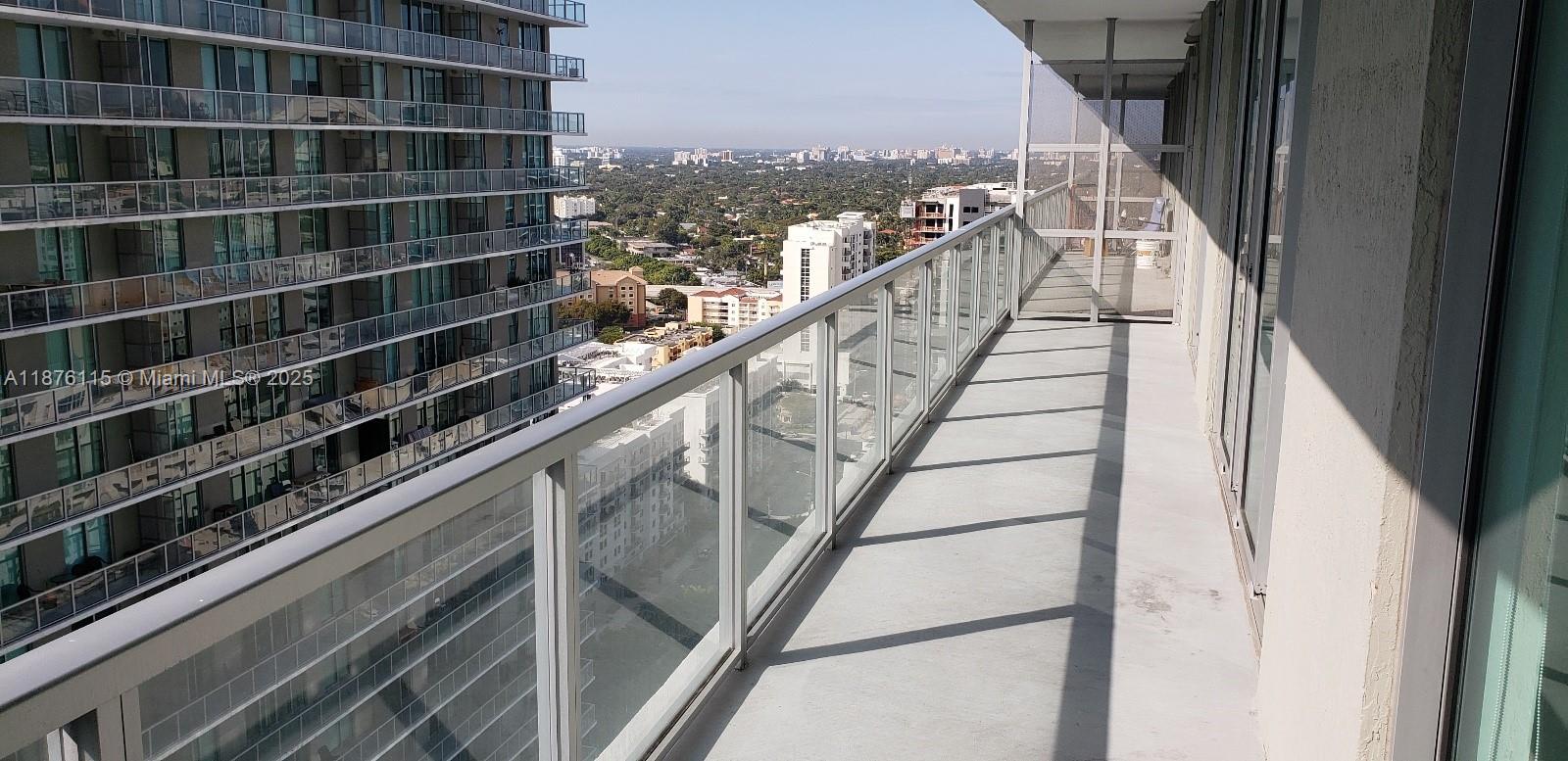 1111 SW 1st Ave Unit: 2816-N