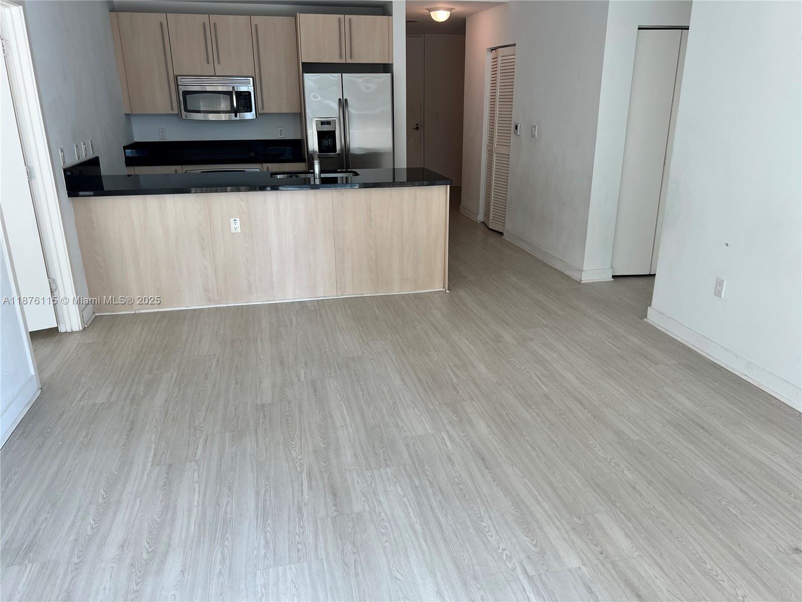 1111 SW 1st Ave Unit: 2816-N