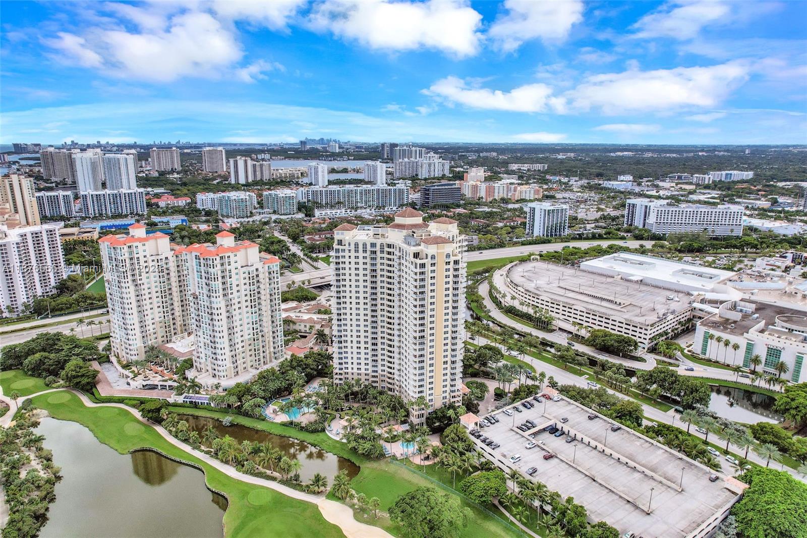 19501 W Country Club Dr # 207