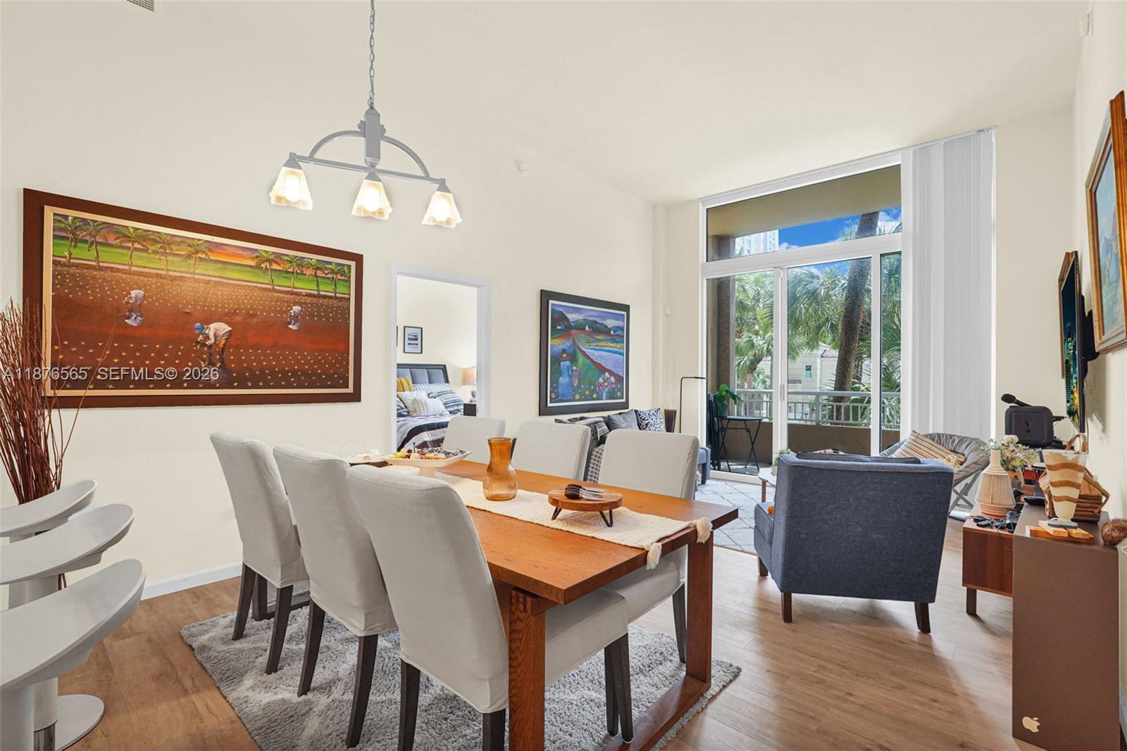 19501 W Country Club Dr # 207