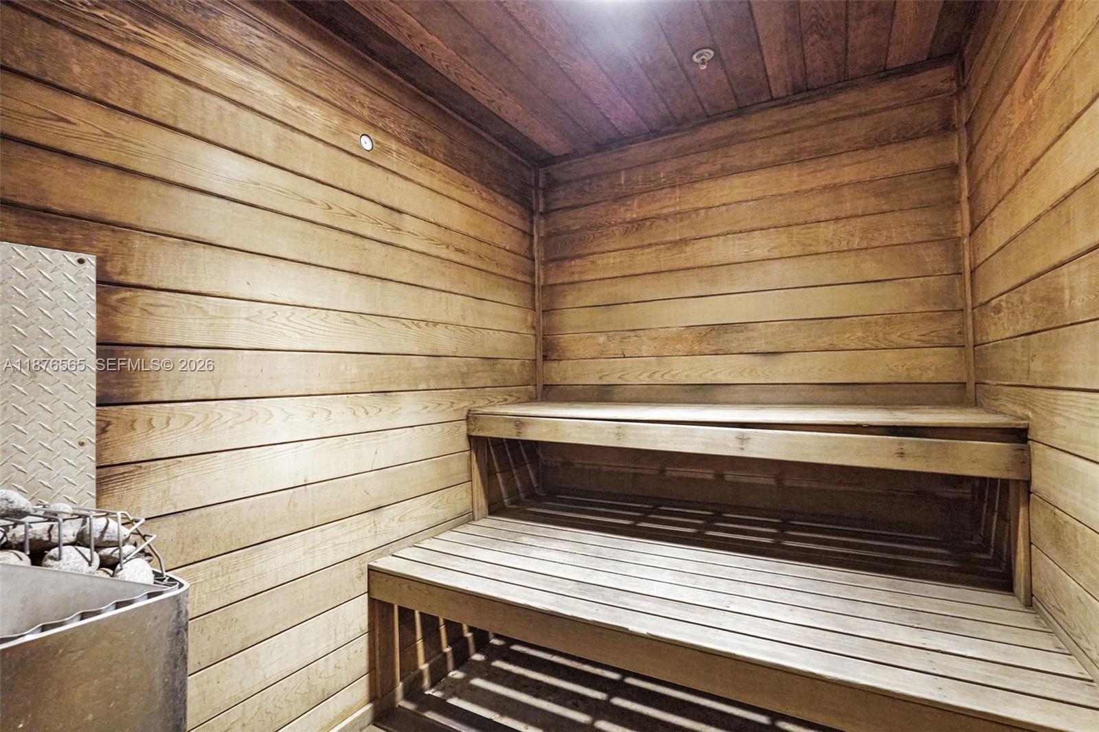 19501 W Country Club Dr # 207